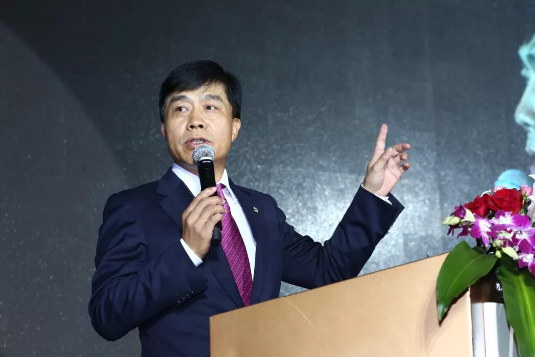 直面疫情 球速体育人勇担责任