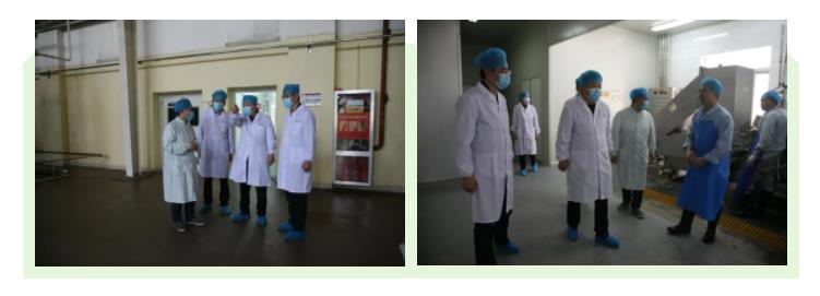 球速体育股份董事长邢雅江慰问一线生产员工 球速体育股份董事长邢雅江慰问一线生产员工