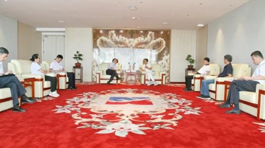 陕西服装工程学院及五零五药业董事长吕明一行到访球速体育股份